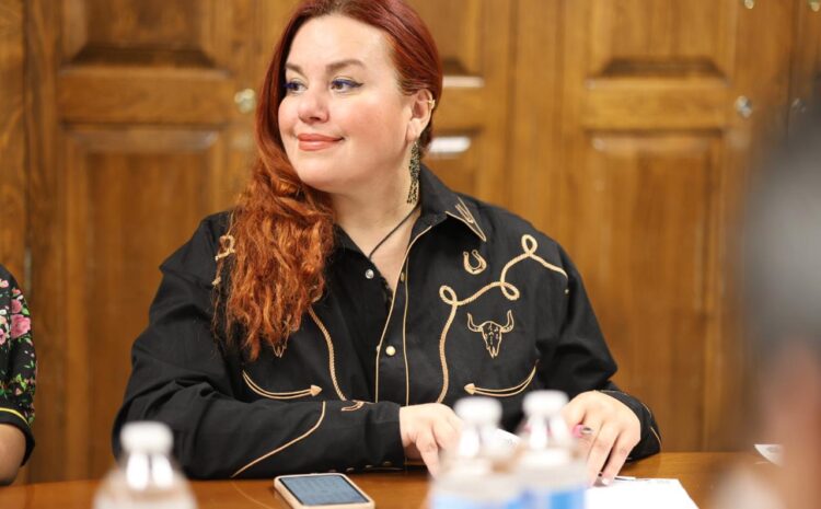  Avanza organización del Encuentro de Pueblos Originarios en sesión de comisión edilicia