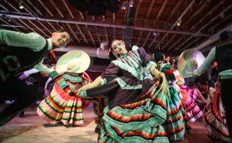  El Centro Municipal de las Artes fue escenario del espectáculo “Chihuahua, nuestra herencia”