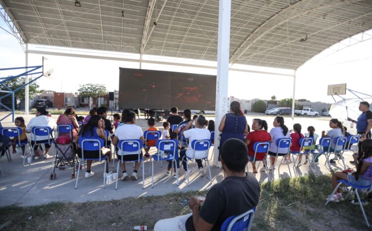  IPACULT lleva cine y convivencia familiar a Parajes de San Isidro con el programa Barrioteca
