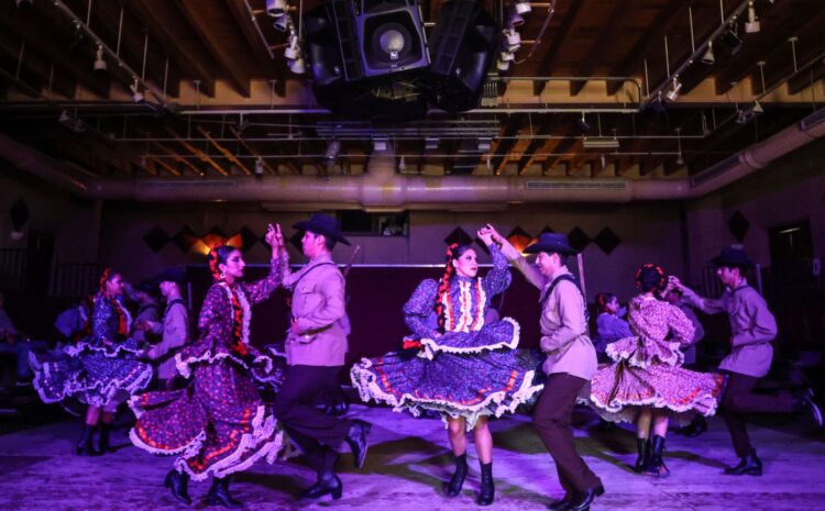  Celebran las tradiciones mexicanas con el espectáculo de danza “Cielito Lindo” en el CMA